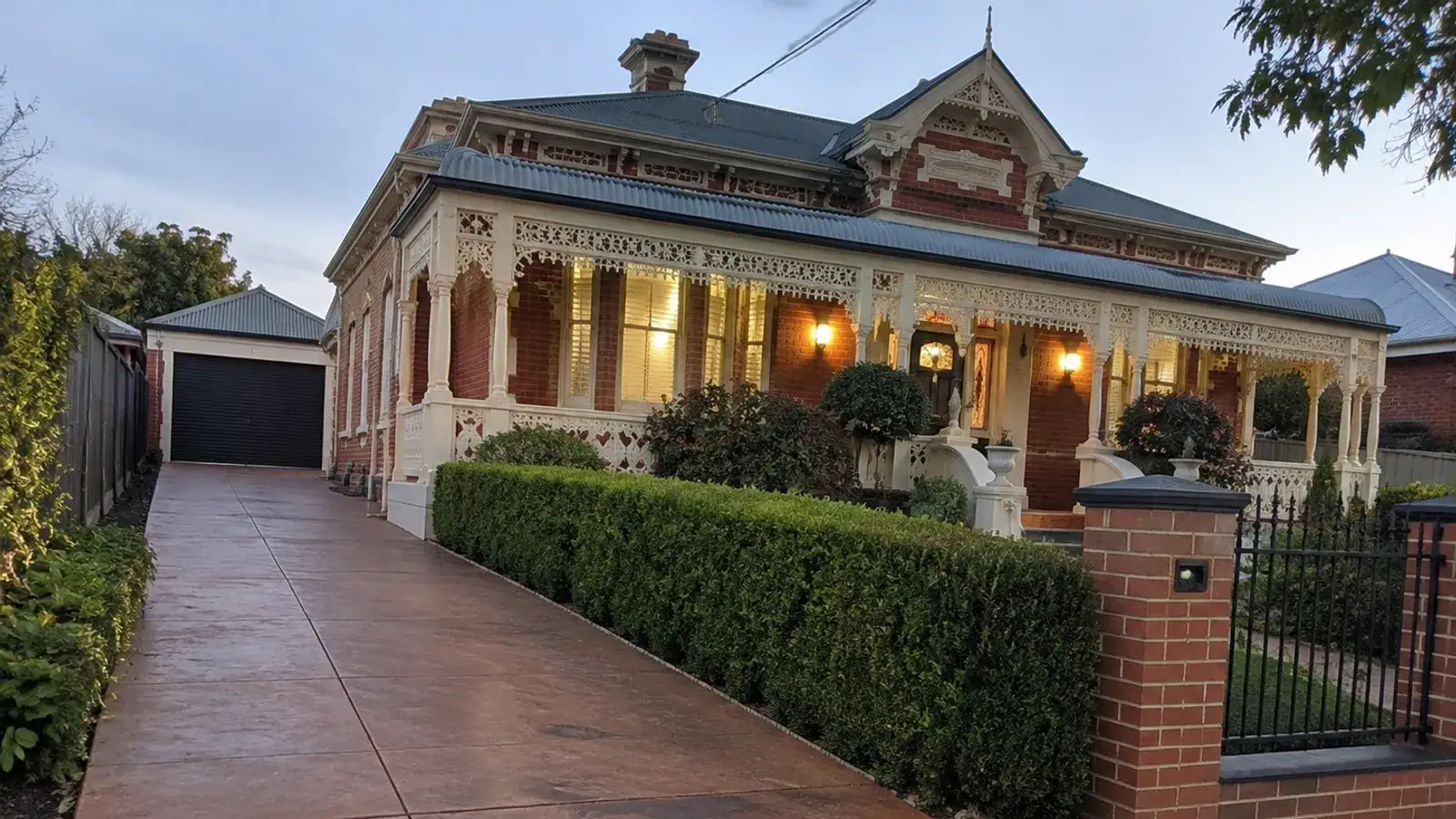 Coloured concrete project setting in Epsom, Bendigo