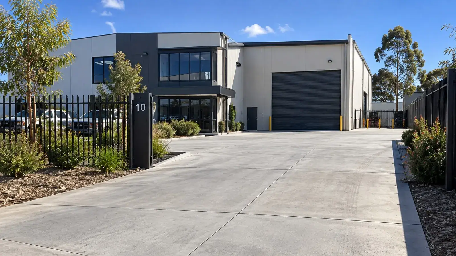 Heavy-duty concrete entry and loading apron at a Bendigo commercial premises